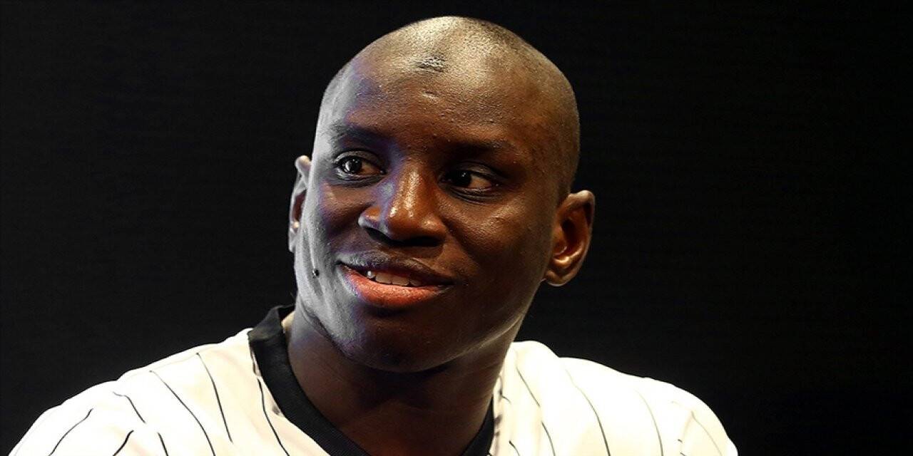 Senegalli futbolcu Demba Ba emekliye ayrıldı
