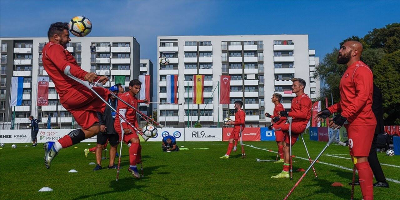 Ampute Milli Futbol Takımı Avrupa Şampiyonası'nda çeyrek finale yükseldi