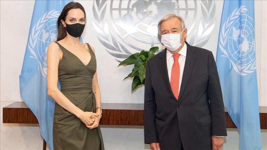 Guterres, iyi niyet elçisi Angelina Jolie ile görüştü