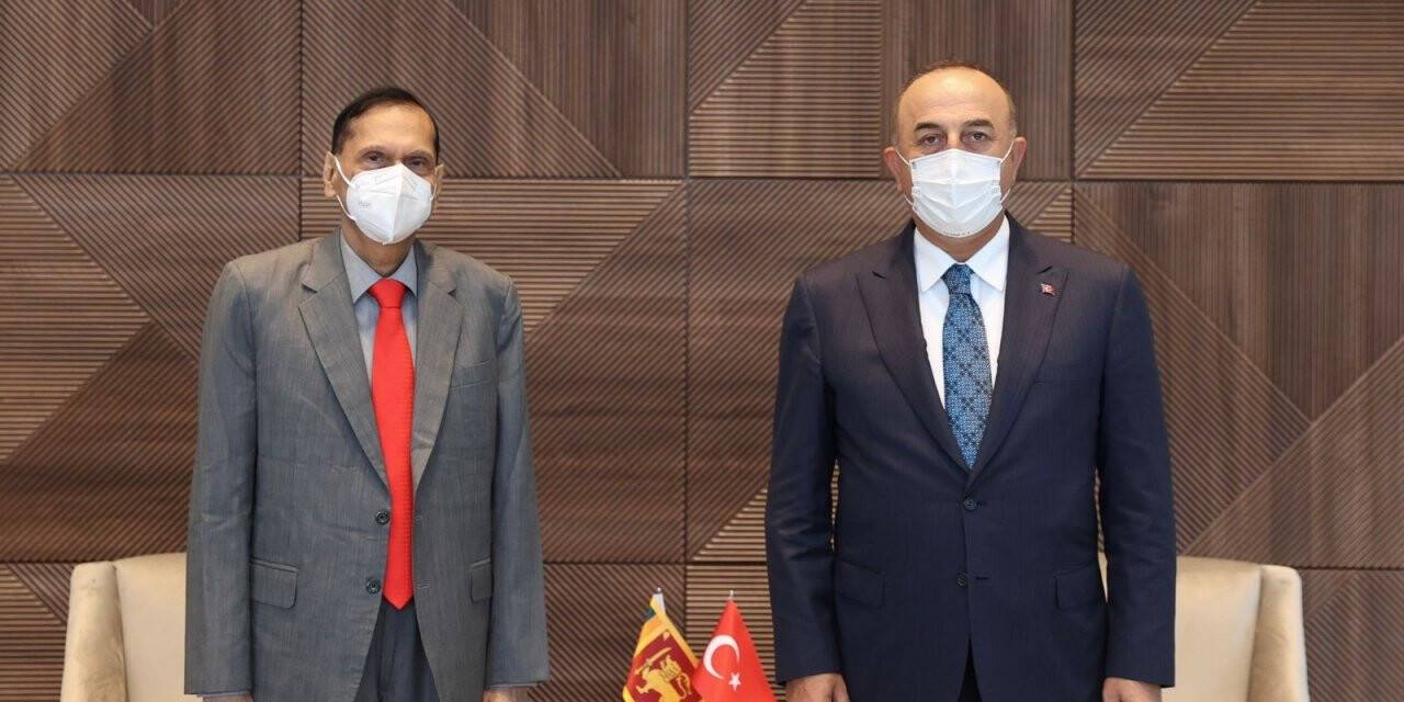 Bakan Çavuşoğlu, New York’ta Sri Lankalı mevkidaşı Peiris ile görüştü