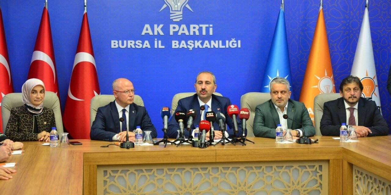 Bakan Gül: Milletimizin, projesi olmayan milletin derdini dert edinmeyen muhalefete ayıracağı vakit yok