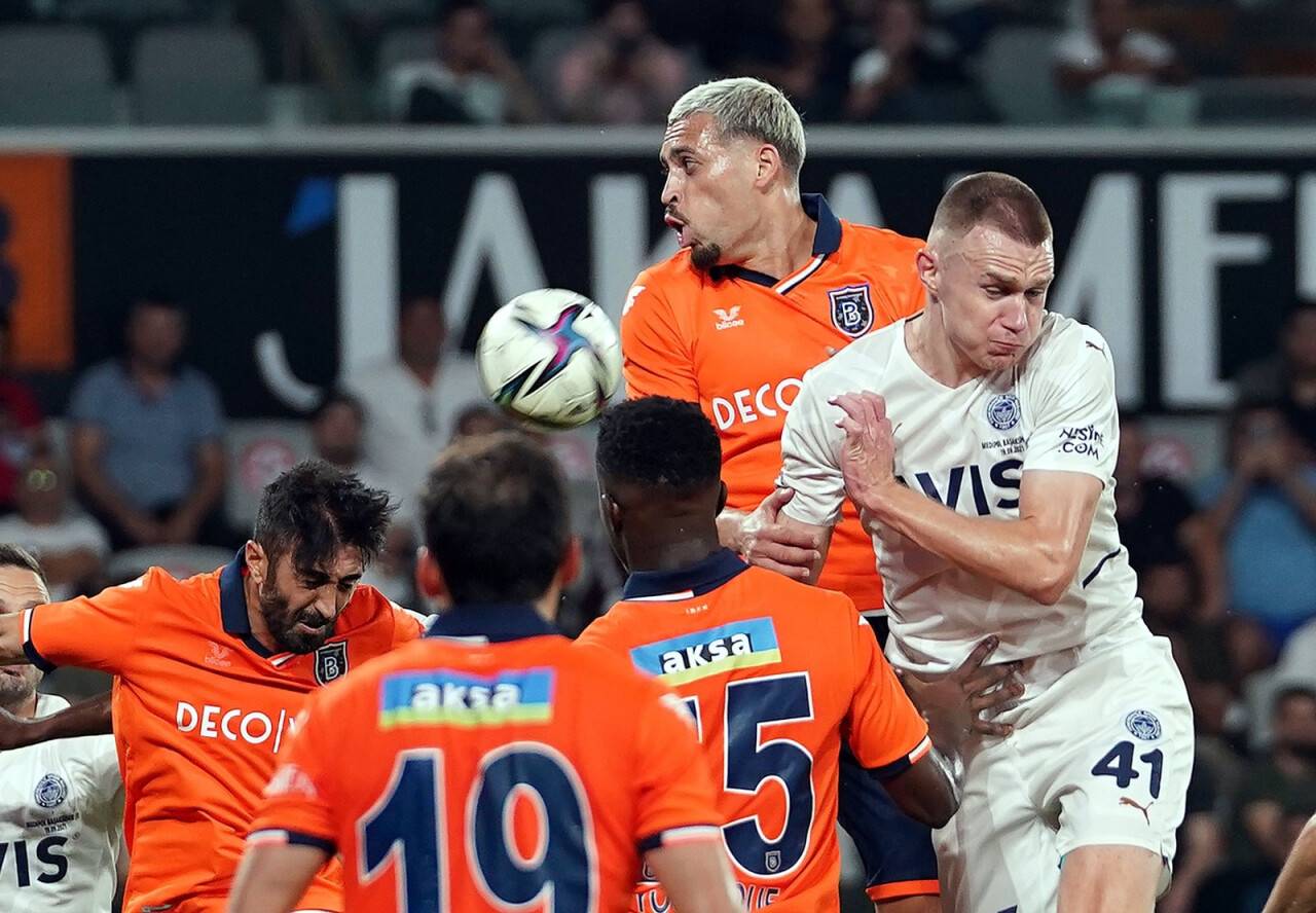 Fenerbahçe Başakşehir’de takıldı