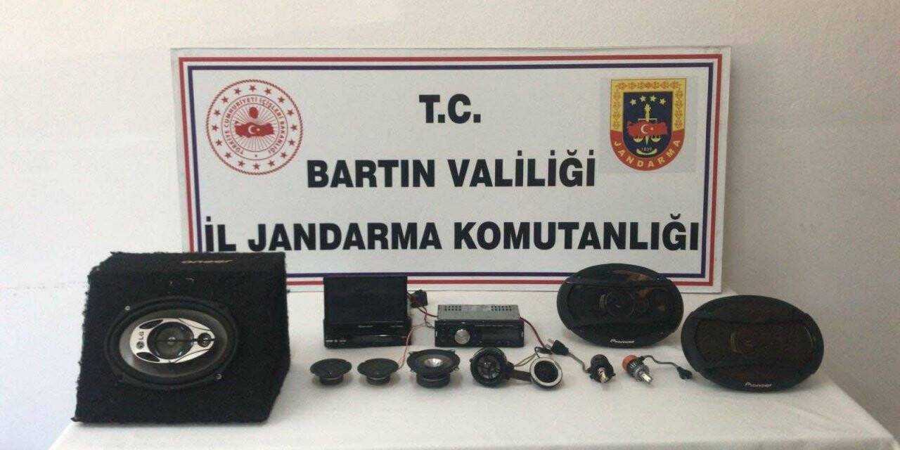 Çalıntı malzemeler internetten satışa çıktı, jandarma malzemelere el koydu