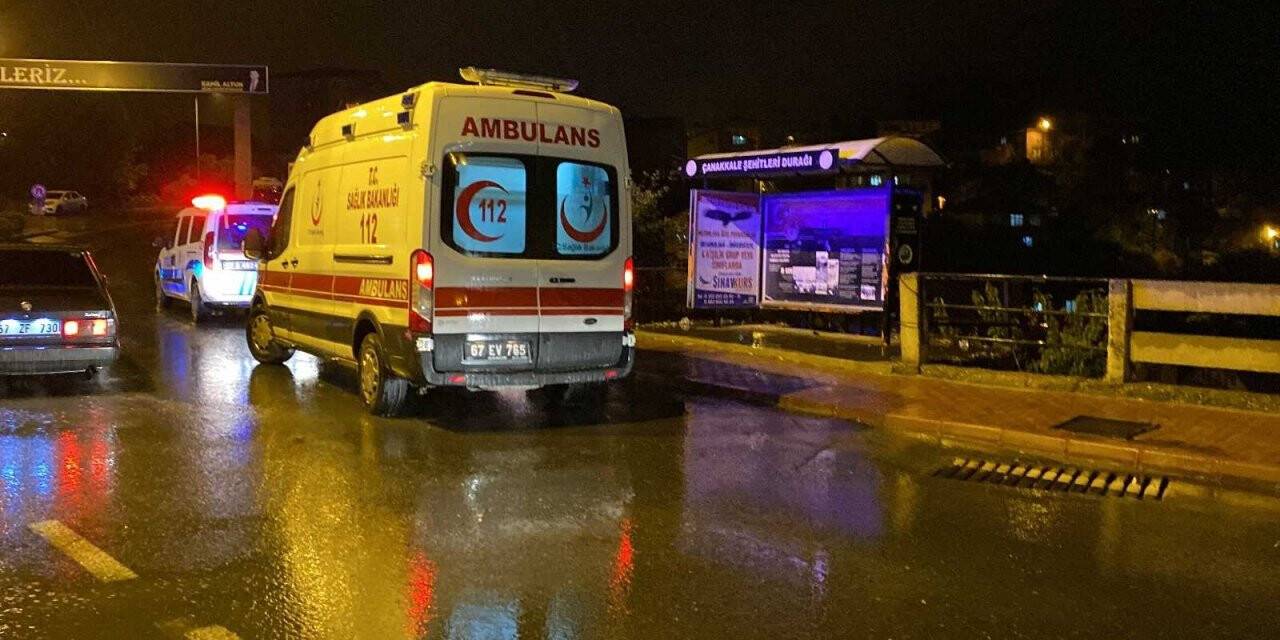 Ekipler kanlar içinde otobüs durağında buldu