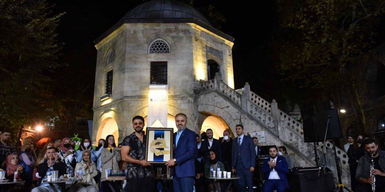 Tarihi Koza Han’da gençlik buluşması