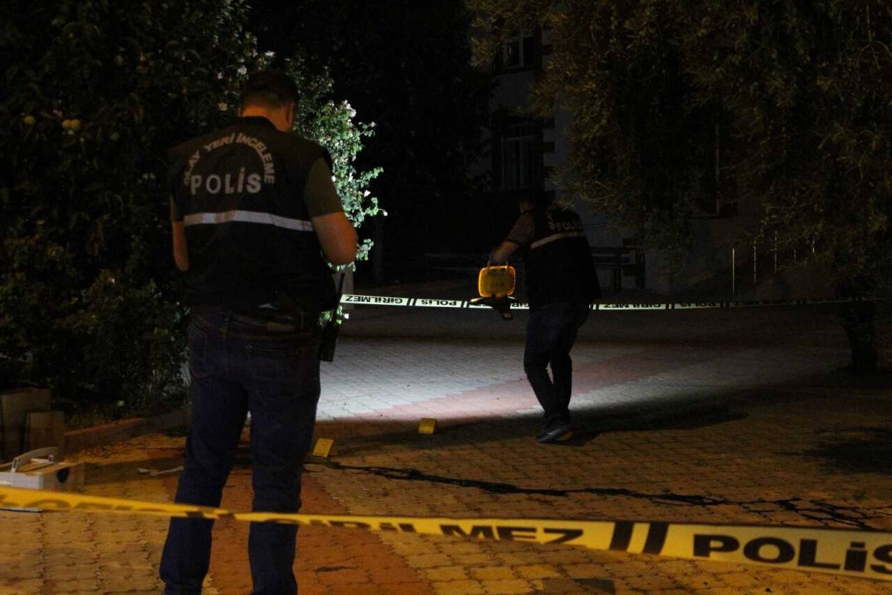 Kan davalısını cami çıkışı pusu kurarak öldürdü
