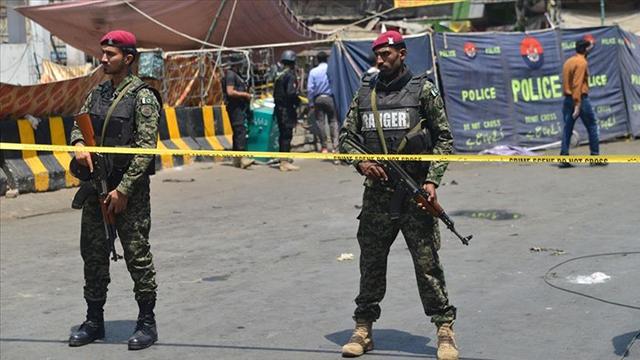 Pakistan'da terör saldırısı: 4 asker öldü