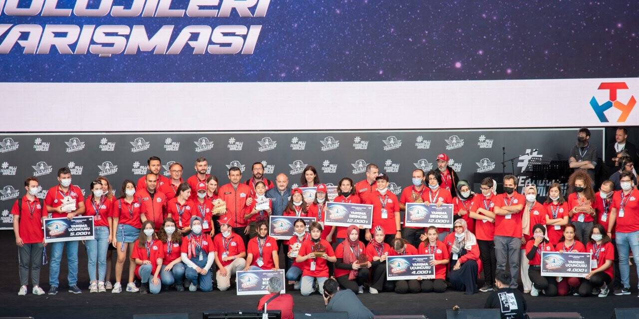 Selçuk Üniversitesi TEKNOFEST’te 3 ödül aldı