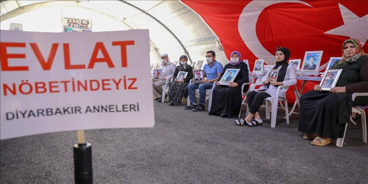 Diyarbakır annelerinden evlatlarına 'teslim ol' çağrısı