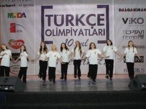 Rusya'da Türkçe Şöleni; Olimpiyatlar İçin Kızıl Ordu Salon Tahsis Etti