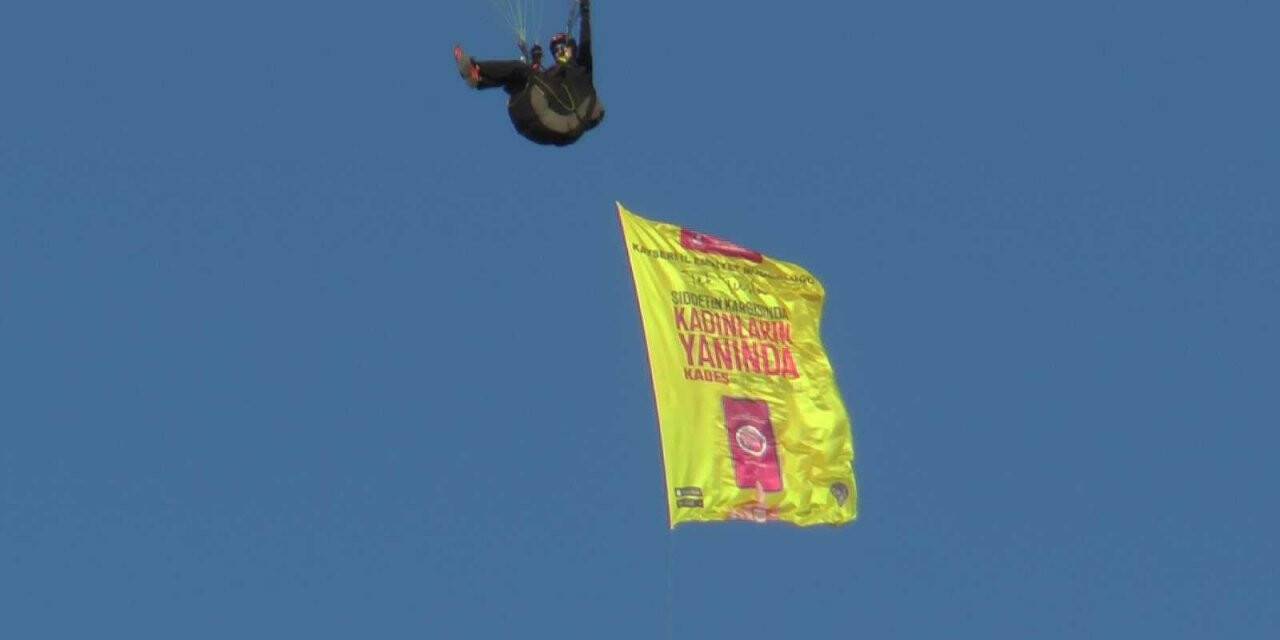 Kadına şiddete ‘havadan’ farkındalık