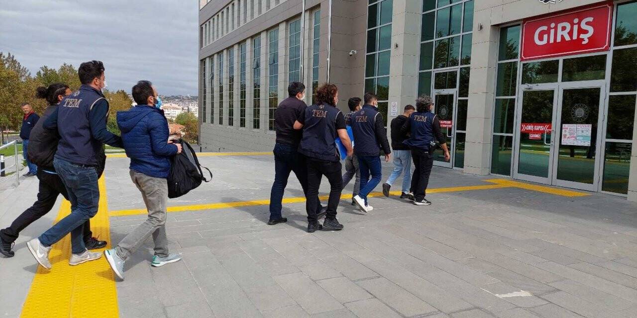 Yunanistan’a kaçmaya çalışan 5 FETÖ üyesinden 4’ü tutuklandı