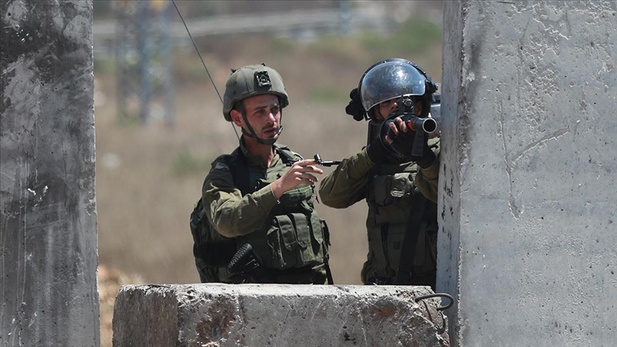İsrail askerleri Batı Şeria'daki gösterilerde 23 Filistinliyi yaraladı