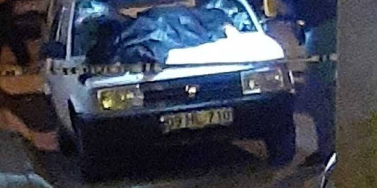 Balkondan yoldaki aracın üstüne düşen adam hayatını kaybetti