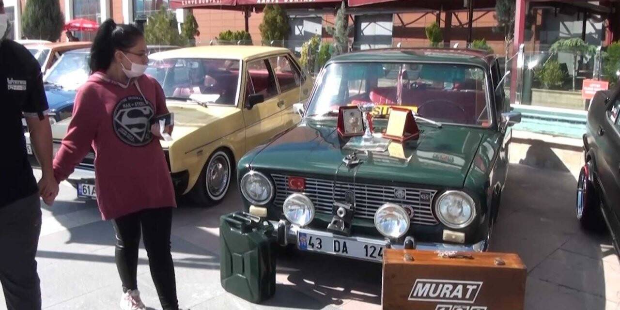 Klasik araçlar tutkunları nostalji rüzgarı estirdi