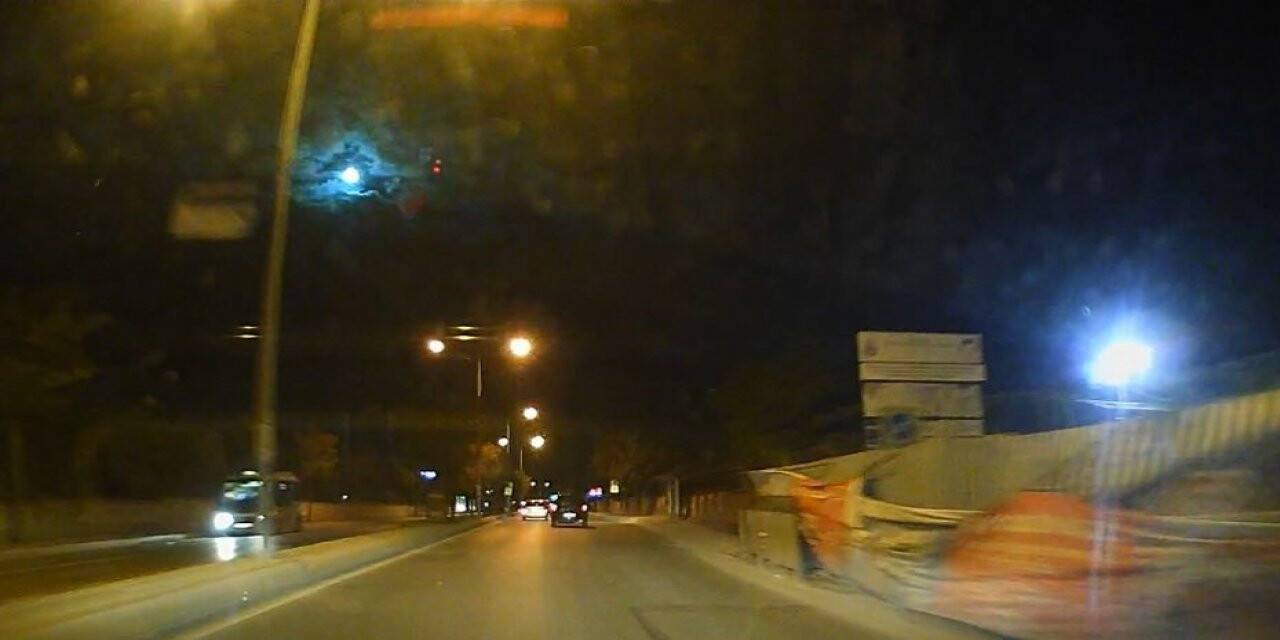 Gece düşen göktaşı, gökyüzünü aydınlattı (Tıkla&İzle)