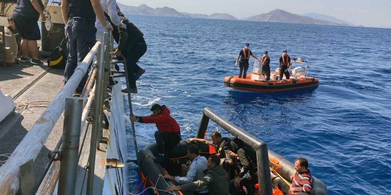 Muğla’da 131 düzensiz göçmen kurtarıldı