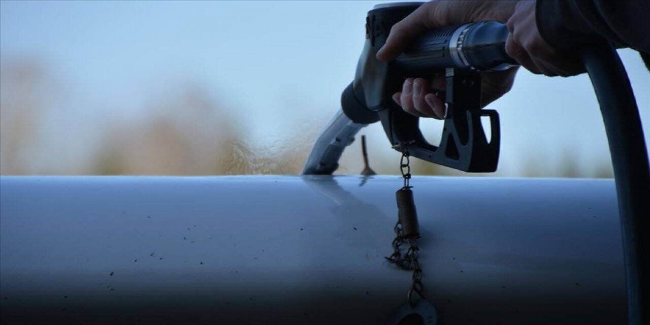 Almanya çevre dostu sentetik uçak yakıtı için ilk tesisi kurdu