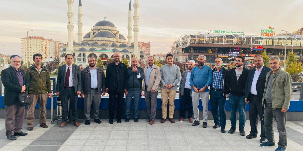 Muhtar, din görevlilerini yemekte buluşturdu