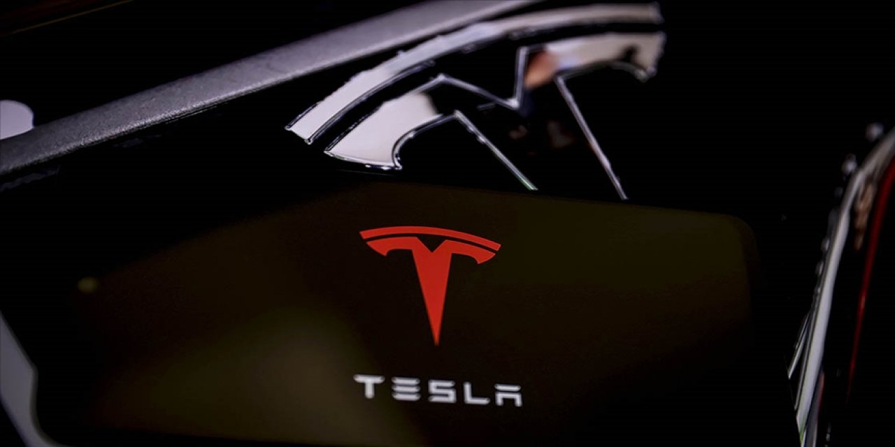 Tesla, Çin'de satılan 400 bin otomobilini geri çağırdı