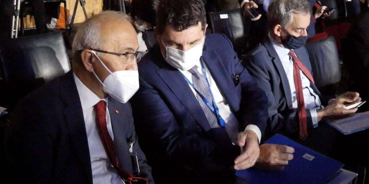 Hazine ve Maliye Bakanı Elvan Paris’teki OECD toplantısına katıldı