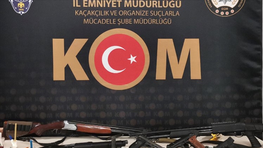 Suç örgütlerine yönelik "Sahil Rüzgarı-2" operasyonunda Antalya'da 14 şüpheli yakalandı