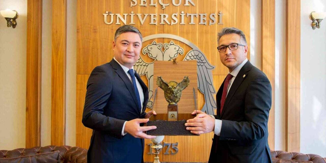 Rektör Aksoy: Biz istiyoruz ki Türk dünyası aynı anda gelişsin, güçlensin ve ayağa kalksın