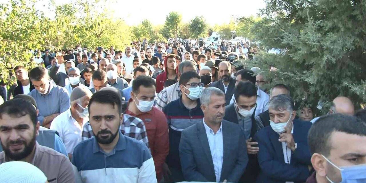 6-8 Ekim olaylarında katledilen Yasin Börü ve arkadaşları anıldı