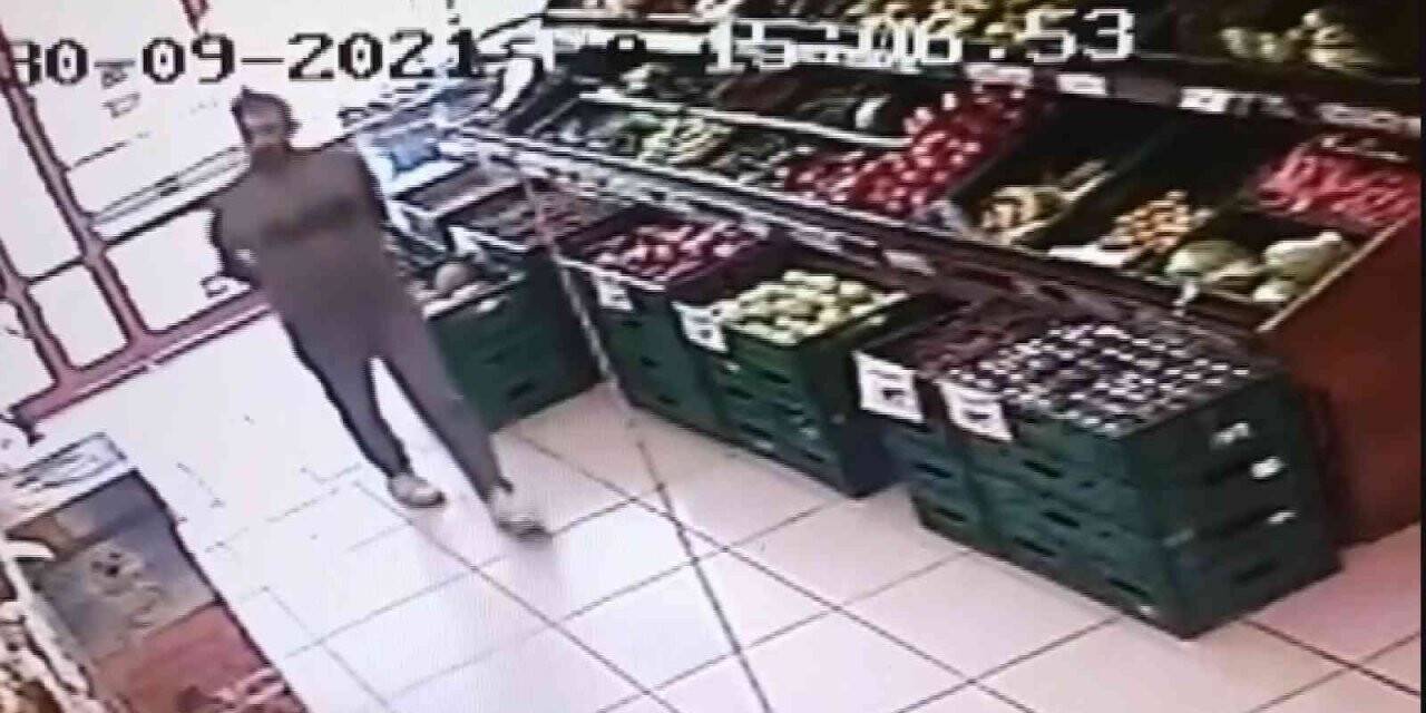 Marketi soydu yürüyüşünden yakalandı