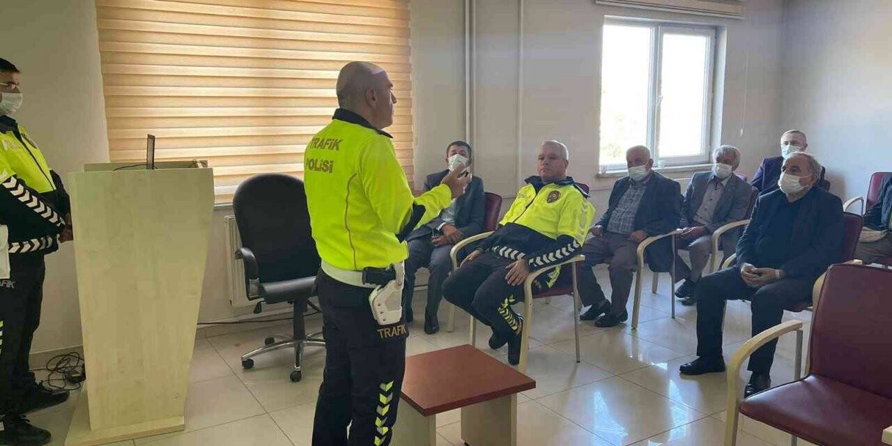 Minibüs şoförlerine trafik eğitimi