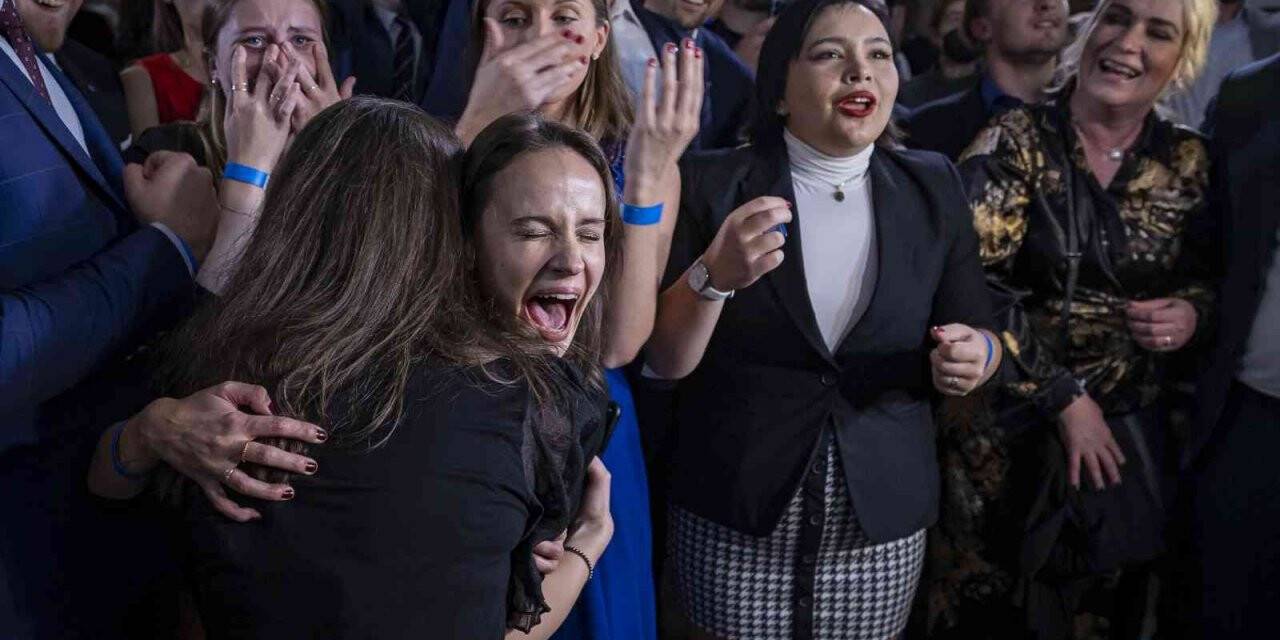 Çekya’da resmi olmayan sonuçlara göre muhalefet mecliste çoğunluğu sağladı