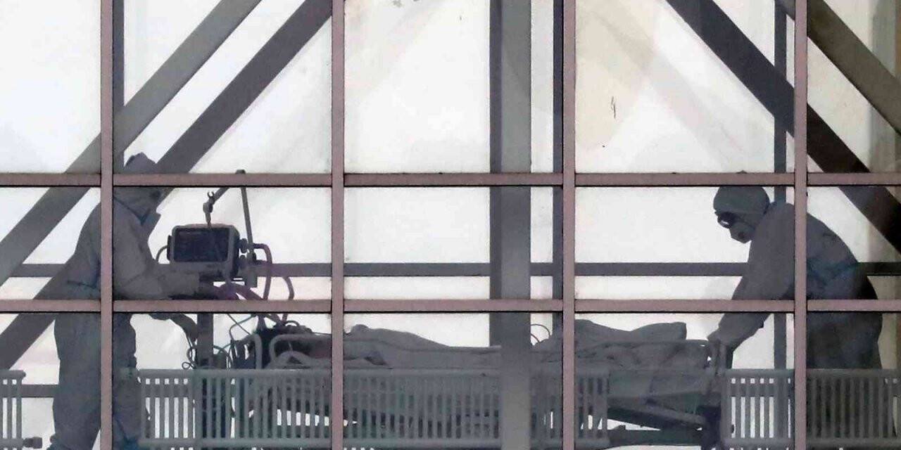 Rusya’da Covid-19’a bağlı can kaybında yeni rekor