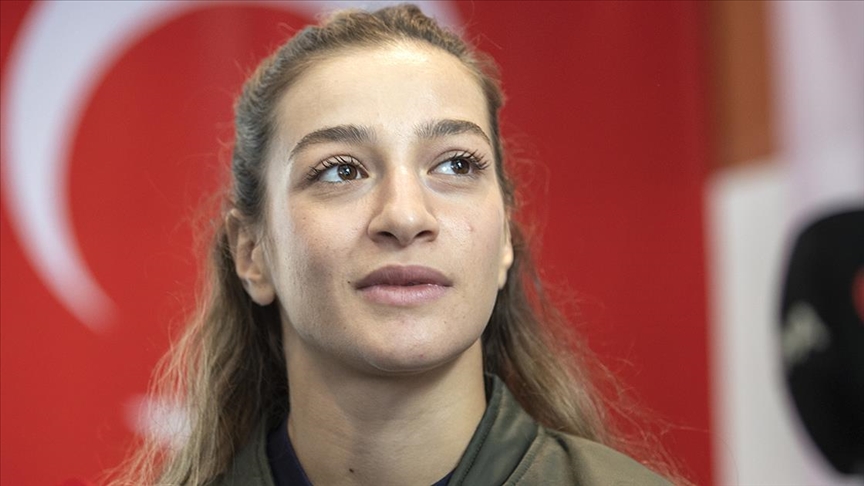 Milli boksör Çakıroğlu: Olimpiyatta güzel bir başarı elde ettik, kendi evimizde de bunu devam ettirmeliyiz