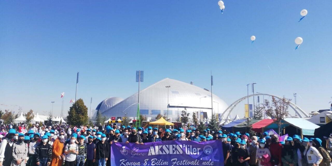 Genç AKSES, öğrencileri 8. Konya Bilim Festivali’ne Götürdü