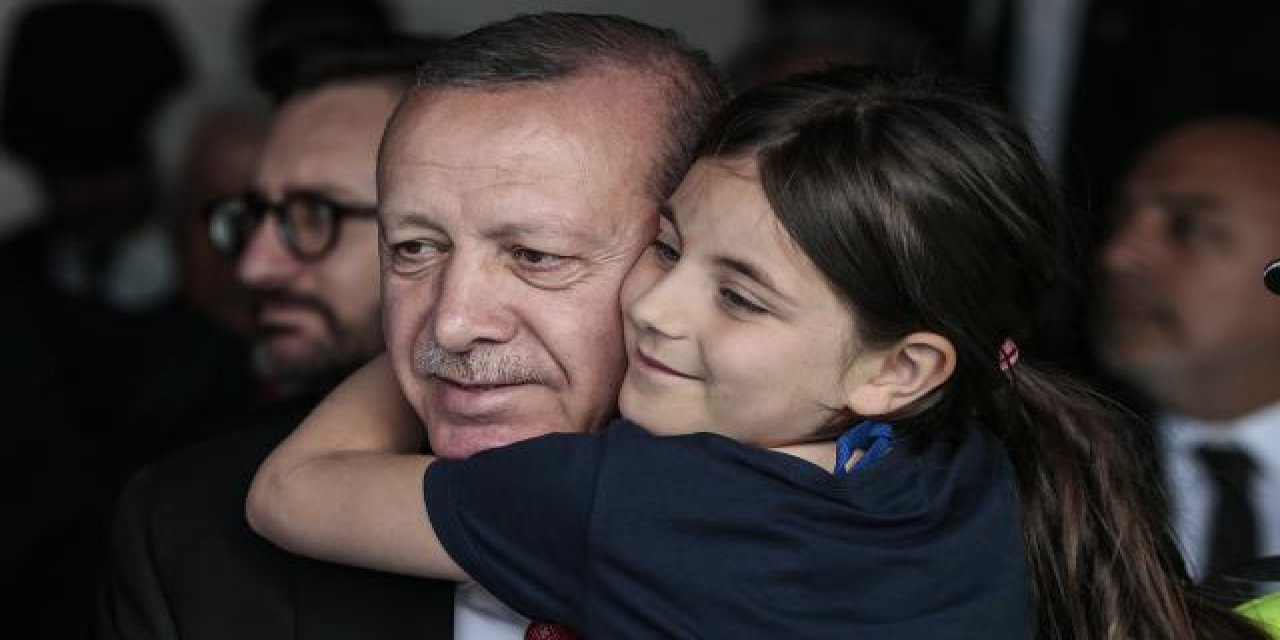 Cumhurbaşkanı Erdoğan'dan "Dünya Kız Çocukları Günü" paylaşımı