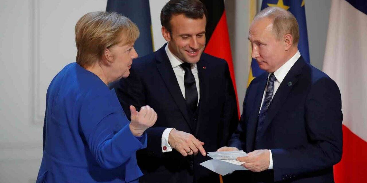 Putin, Merkel ve Macron ile Ukrayna konusunu görüştü