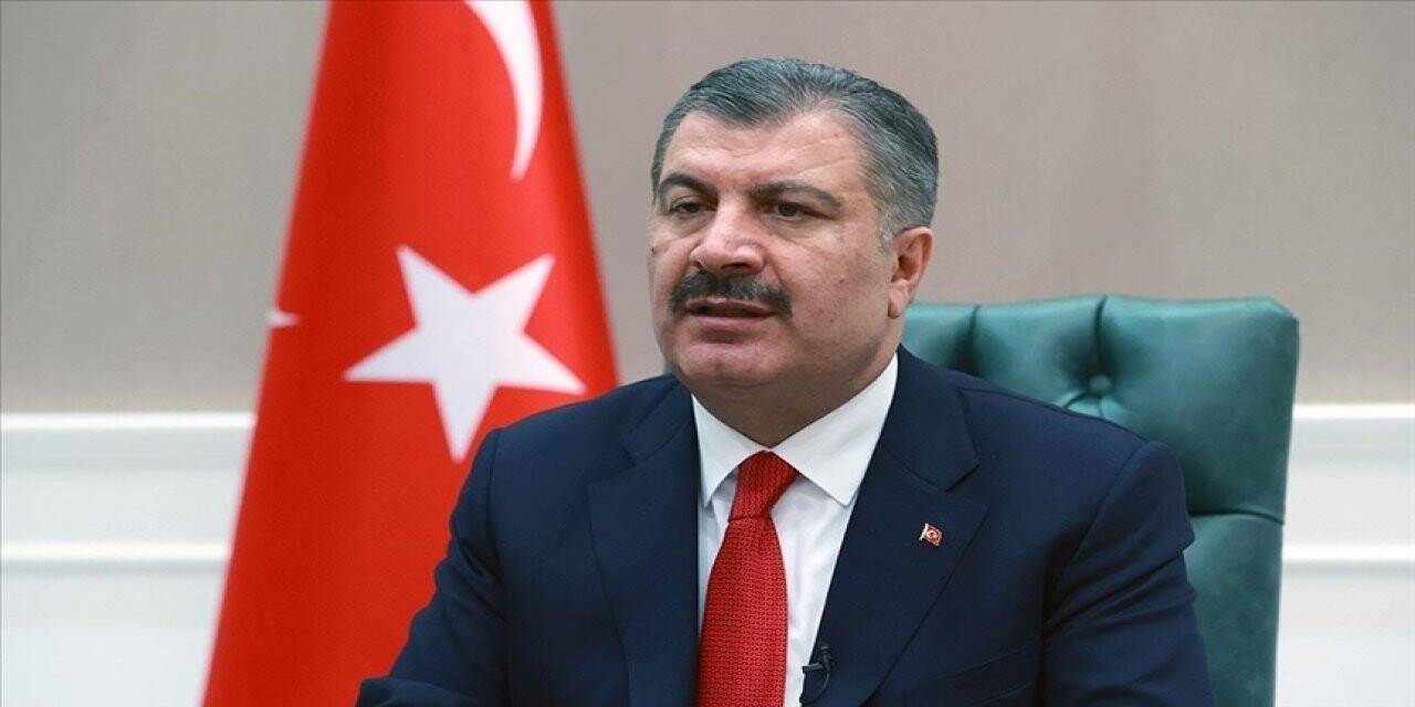 Bakan Koca: Aşı yaptırmamış gençlerin hastalarımız içindeki oranı arttı