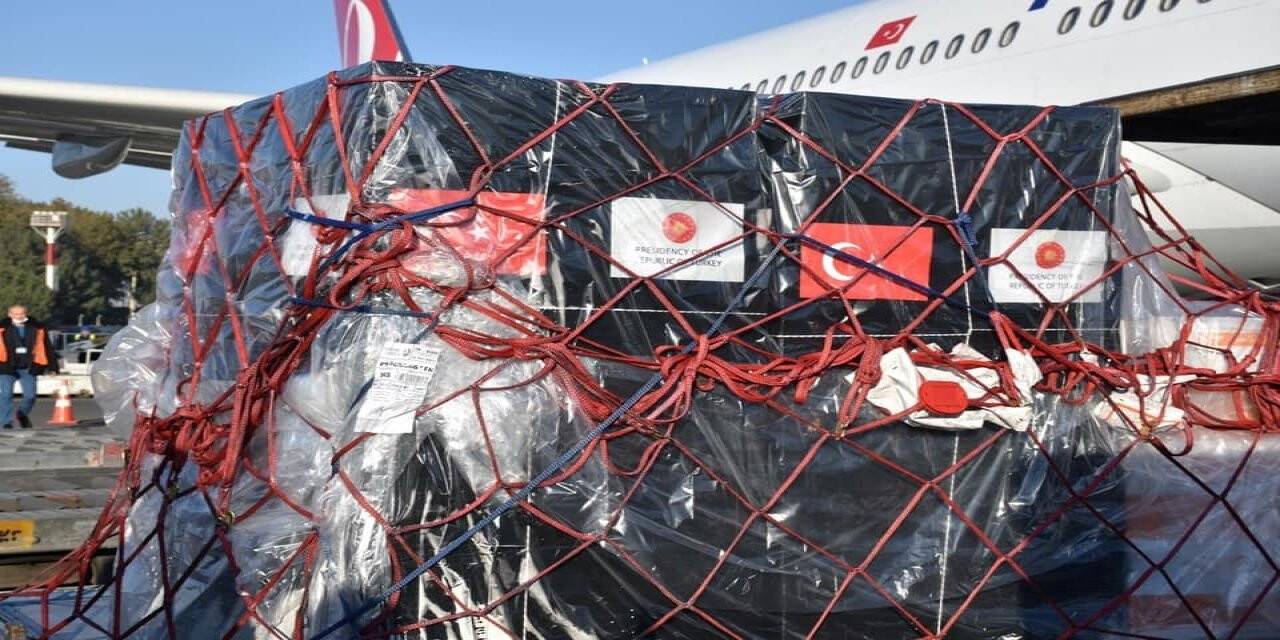 Türkiye’nin gönderdiği aşı ve ilaçlar Özbekistan’a ulaştı