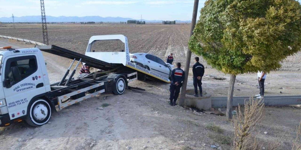 Şarampole takla atan otomobildeki 2 kişi yaralandı