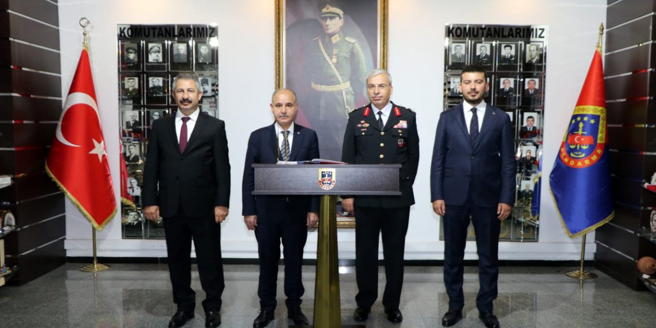 Emniyet Genel Müdürü Mehmet Aktaş, Konya'da ziyaretlerde bulundu