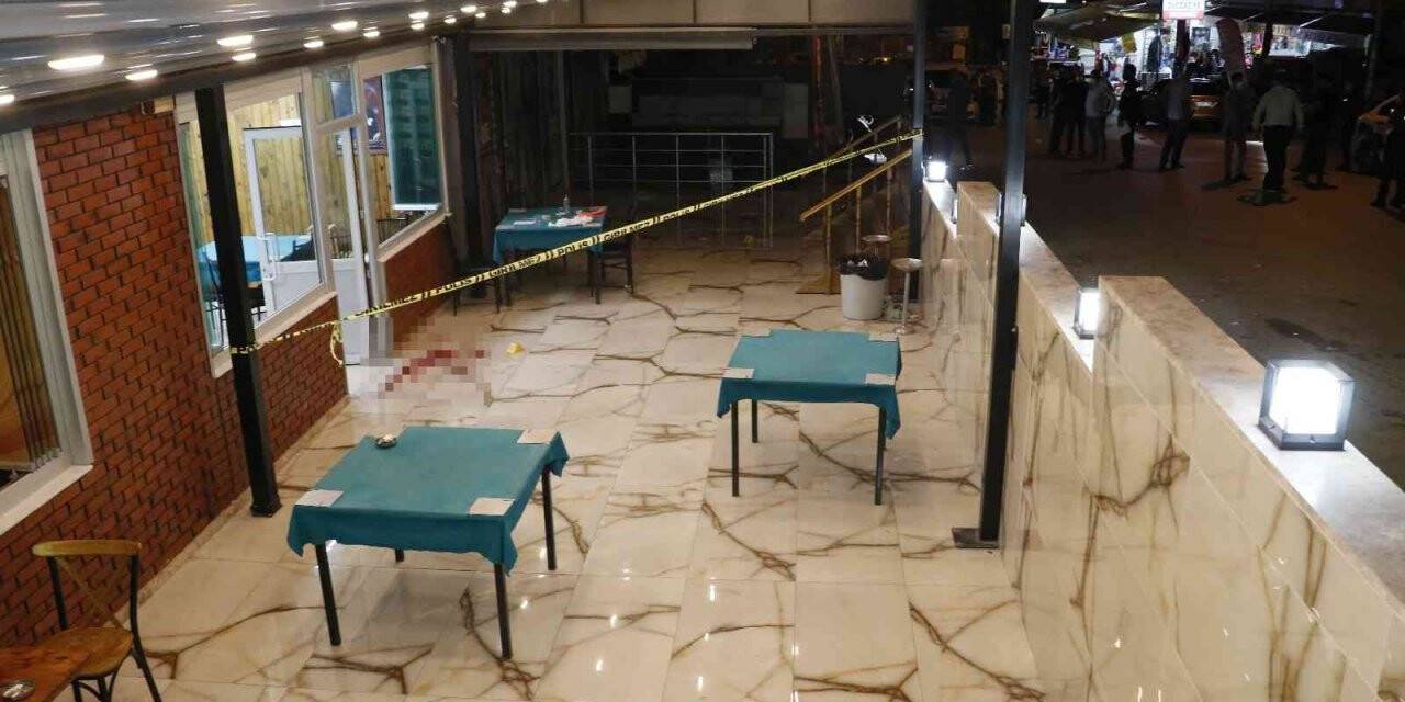 Emekli polis kahvehanede dehşet saçtı: 2 ölü