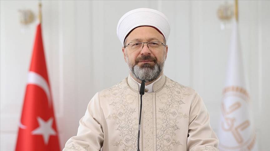 Erbaş: ‘Kur'an-ı Kerim bütün insanlık için yegane kurtuluş yolu‘