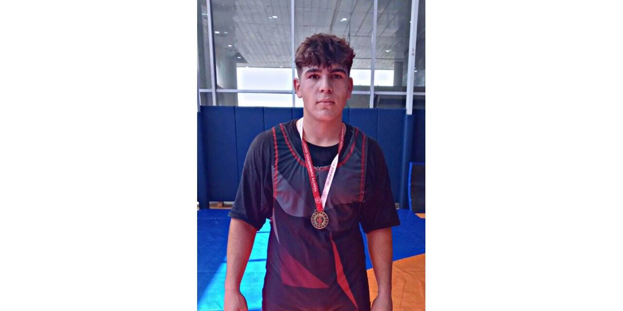 Konya Büyükşehir Belediyespor’dan güreşçisine tebrik