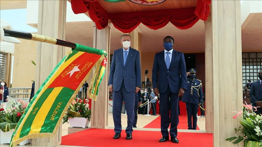 Cumhurbaşkanı Erdoğan, Togo’da resmi tören ile karşılandı
