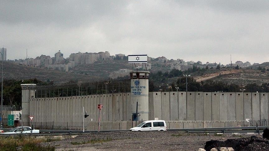 İsrailli doktorların, açlık grevindeki Filistinli tutukluyu zorla beslemeye çalıştığı bildirildi