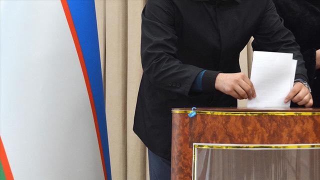 Özbekistan halkı cumhurbaşkanlığı seçimleri için sandık başında