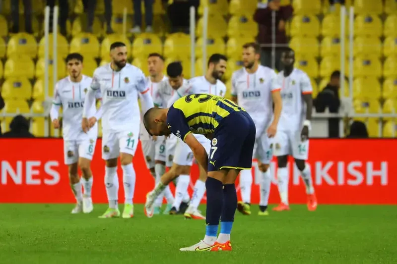 Fenerbahçe Kadıköy'de 90+3'te yıkıldı!