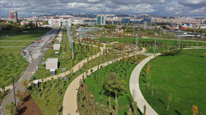 Bakan Kurum'dan AKM Millet Bahçesi'nin açılışına davet