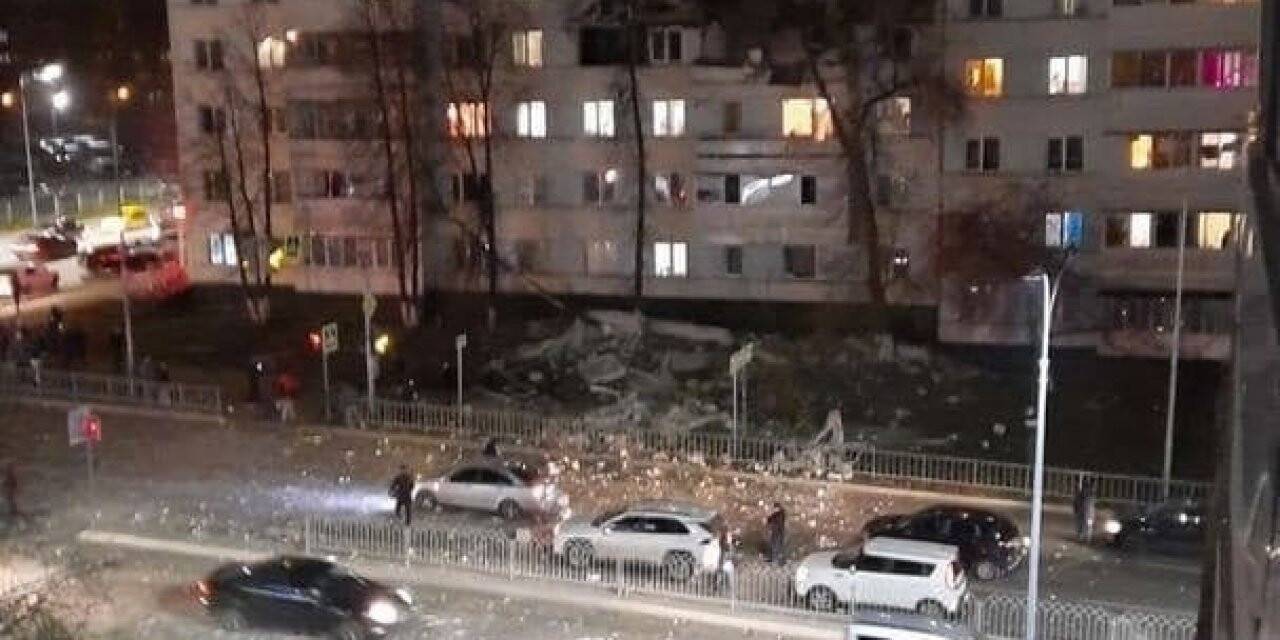 Rusya’da 5 katlı binada doğal gaz patlaması