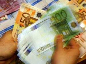 Fransa’da bütçe açığı